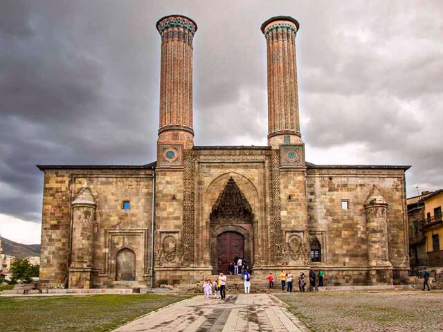 Doğu Anadolu Turu ( Otobüs ile )